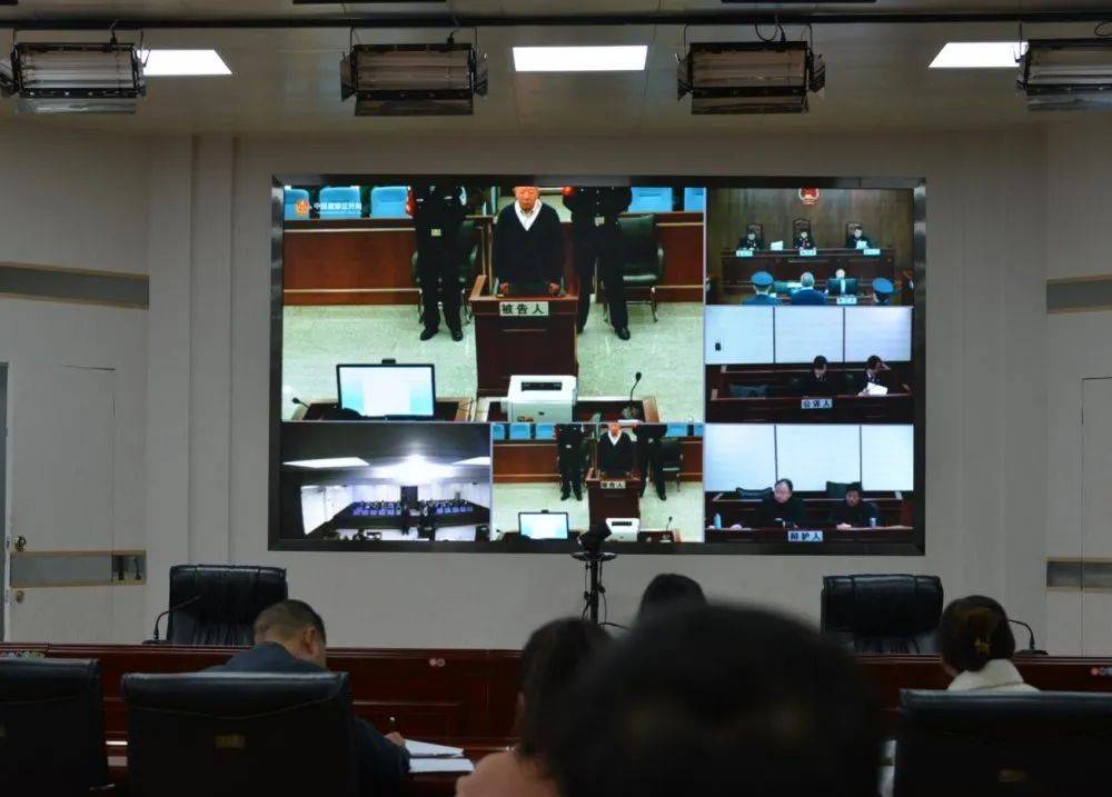 “panda sports”
市信访局组织寓目庭审录播视频开展干部职工警示教育(图2)