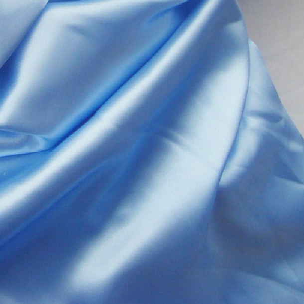 ‘熊猫体育’
初秋换季不会穿?来件“棒球服”解决搭配难题 随性优雅又时髦(图7) 熊猫体育